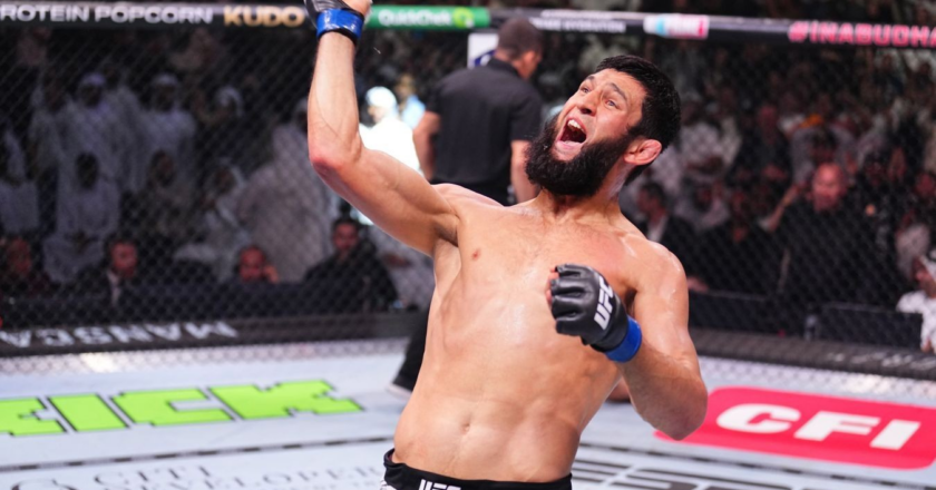 Çimayev orta çəkidə UFC çempionu oldu