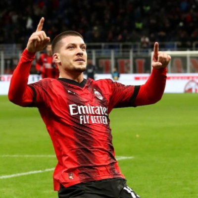 “Milan”dan ayrılan hücumçu Yunanıstan klubunda – Rəsmi