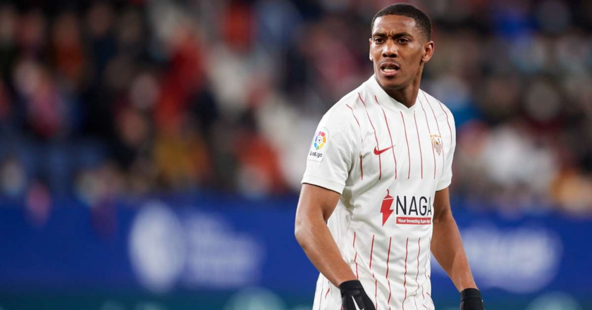 Tanınmış futbolçu Meksika klubuna keçdi