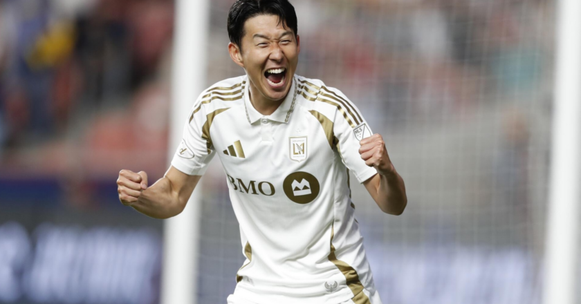 Tanınmış futbolçu “Avropaya qayıtmıram” dedi